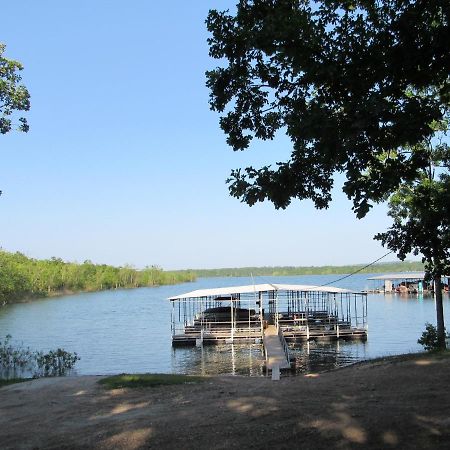 Bar M Resort & Campground Брансон-Уэст Экстерьер фото